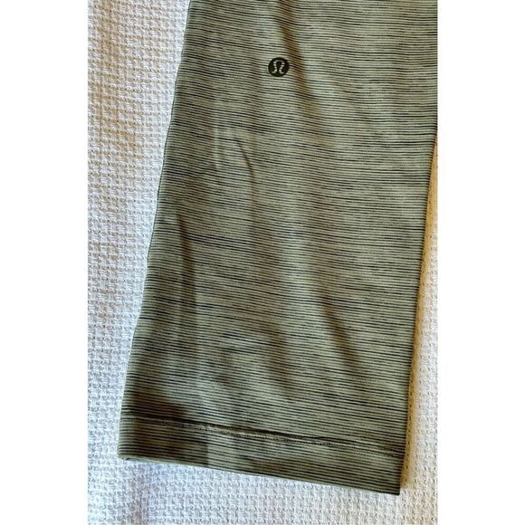 NWOT Lululemon On the Fly Dark Olive Full Length Women's Pants Size 4 - Picture 4 of 9